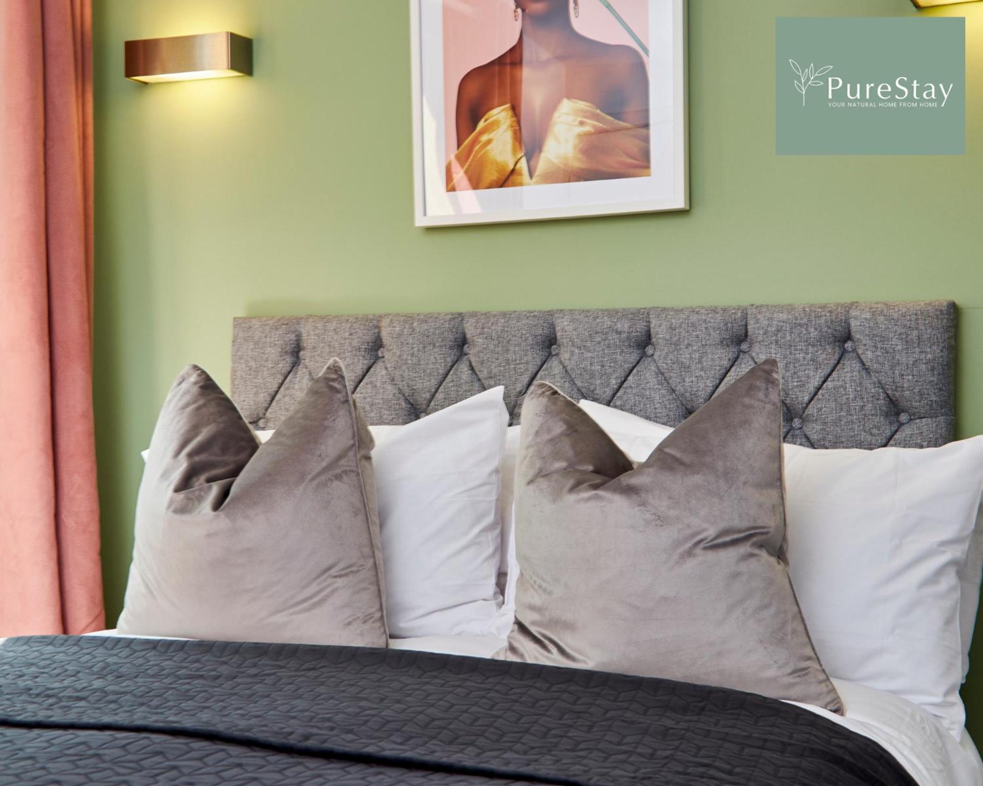 Beautiful Four Bed House By Purestay Short Lets & Serviced Accommodation Coventry With Parking 외부 사진