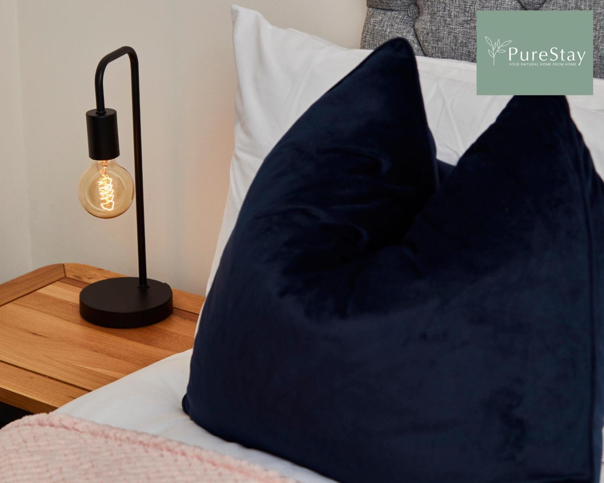 Beautiful Four Bed House By Purestay Short Lets & Serviced Accommodation Coventry With Parking 외부 사진