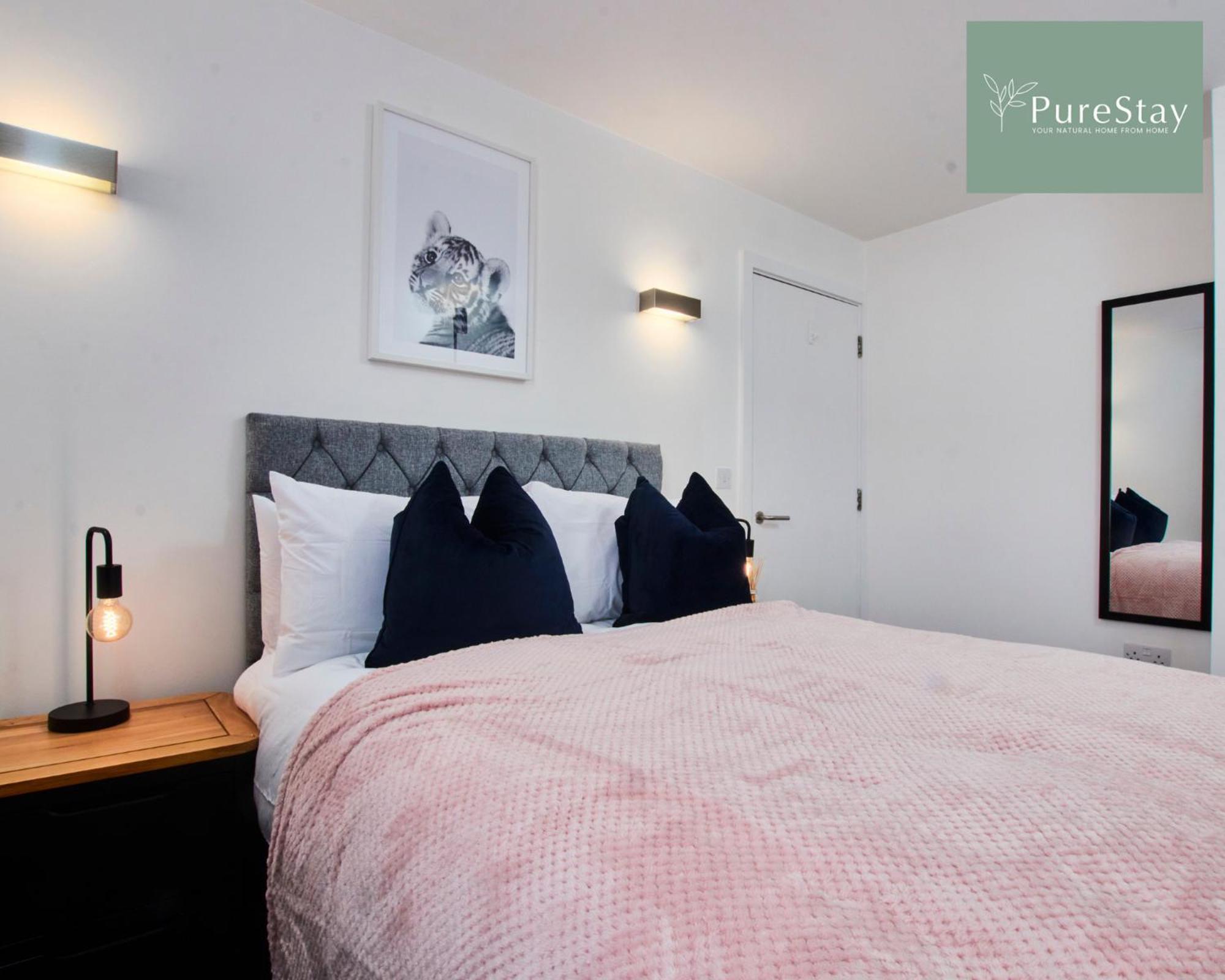 Beautiful Four Bed House By Purestay Short Lets & Serviced Accommodation Coventry With Parking 외부 사진