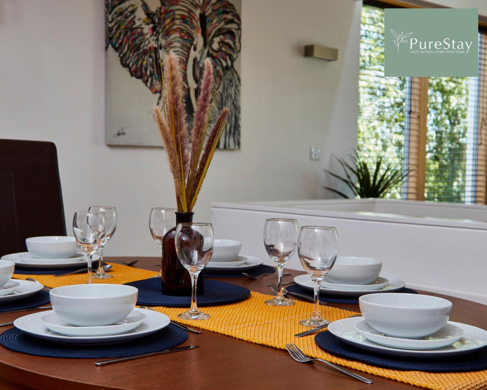 Beautiful Four Bed House By Purestay Short Lets & Serviced Accommodation Coventry With Parking 외부 사진