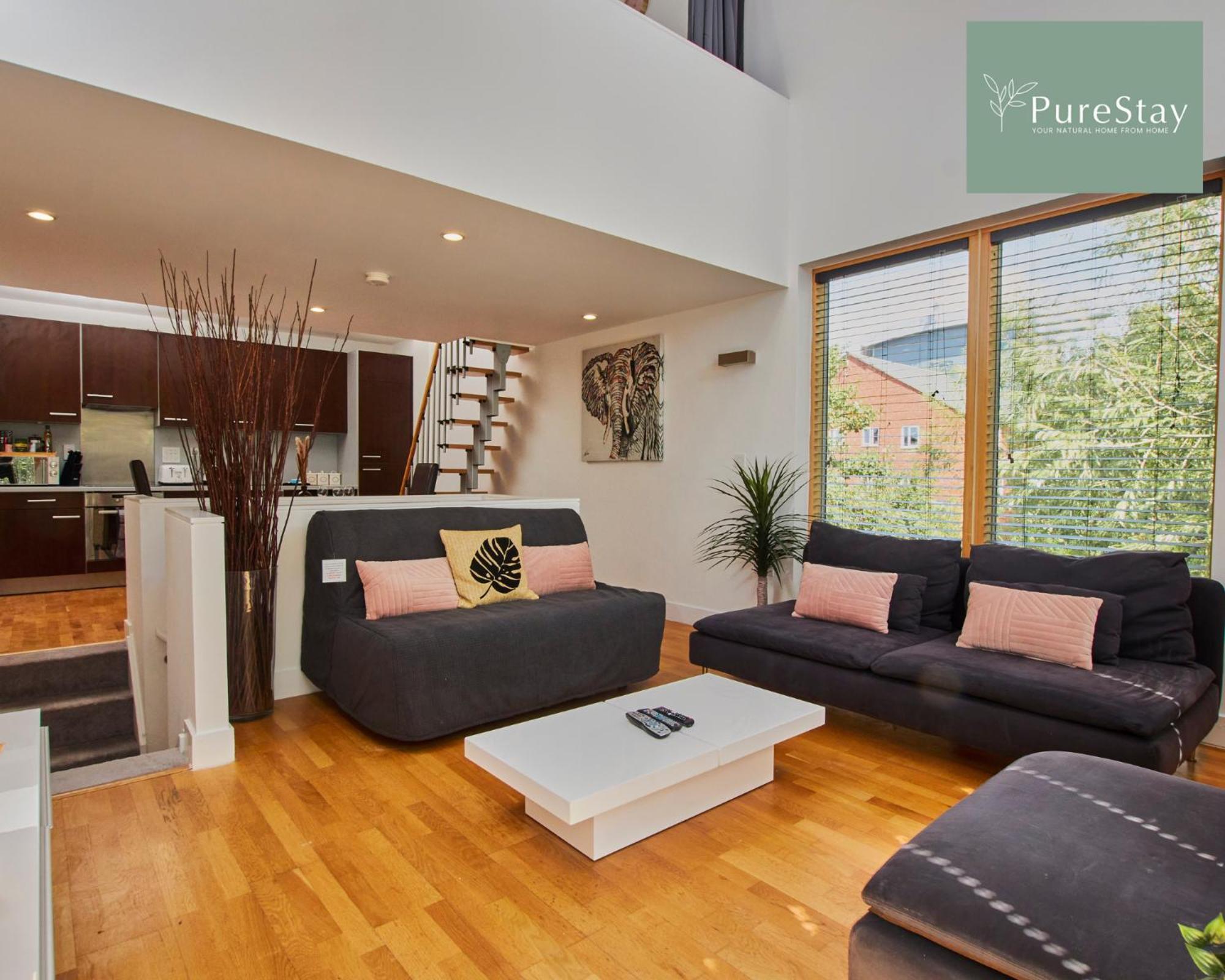 Beautiful Four Bed House By Purestay Short Lets & Serviced Accommodation Coventry With Parking 외부 사진