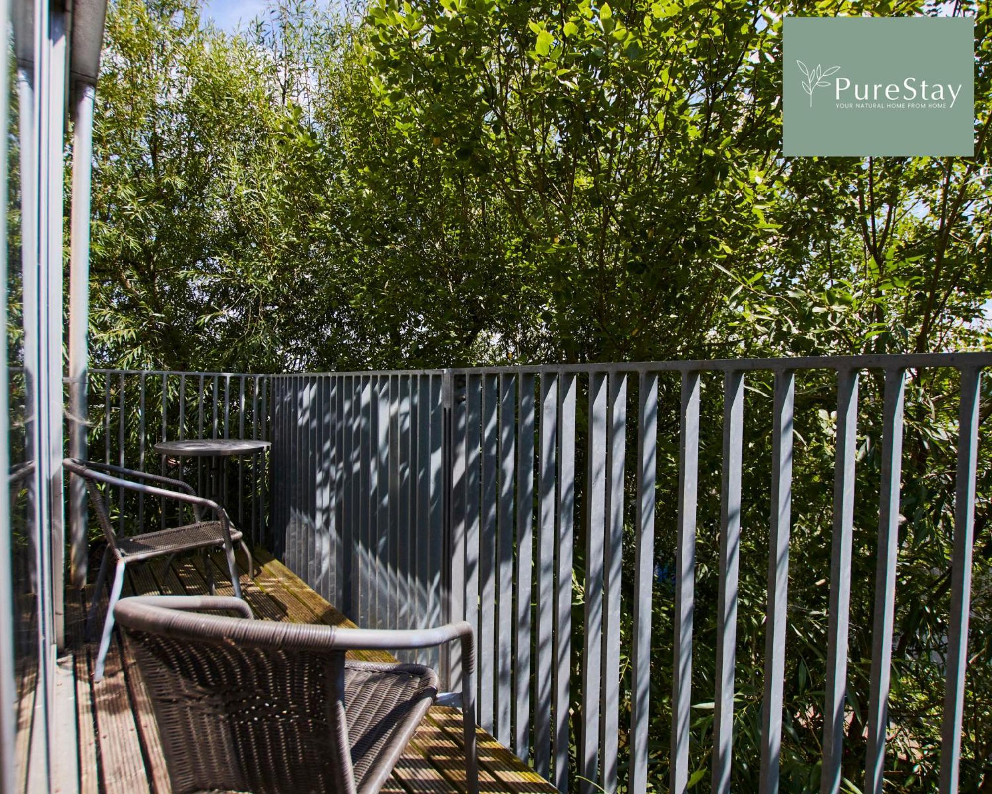 Beautiful Four Bed House By Purestay Short Lets & Serviced Accommodation Coventry With Parking 외부 사진