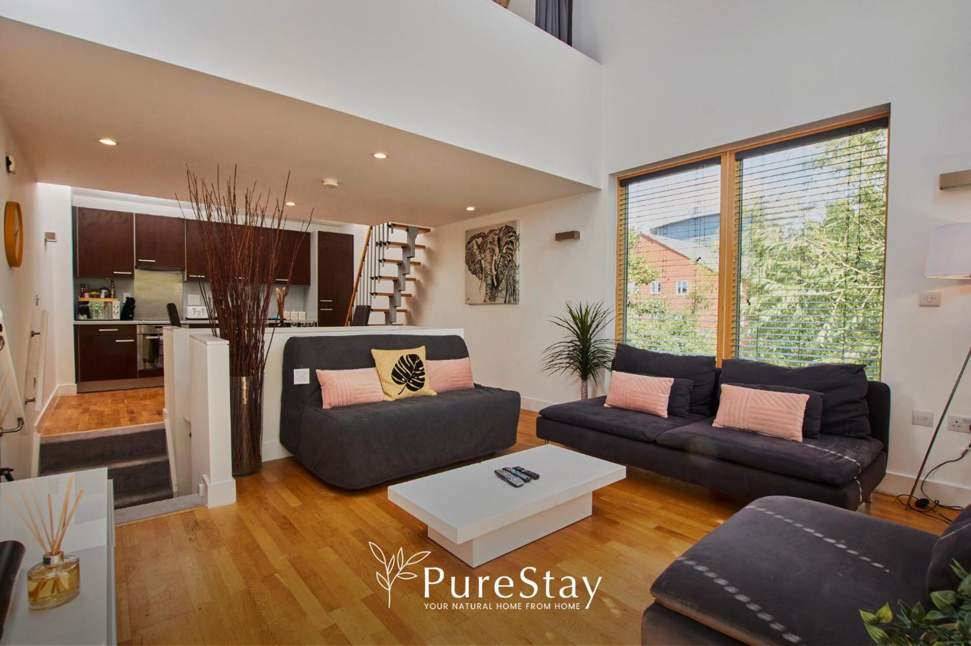 Beautiful Four Bed House By Purestay Short Lets & Serviced Accommodation Coventry With Parking 외부 사진