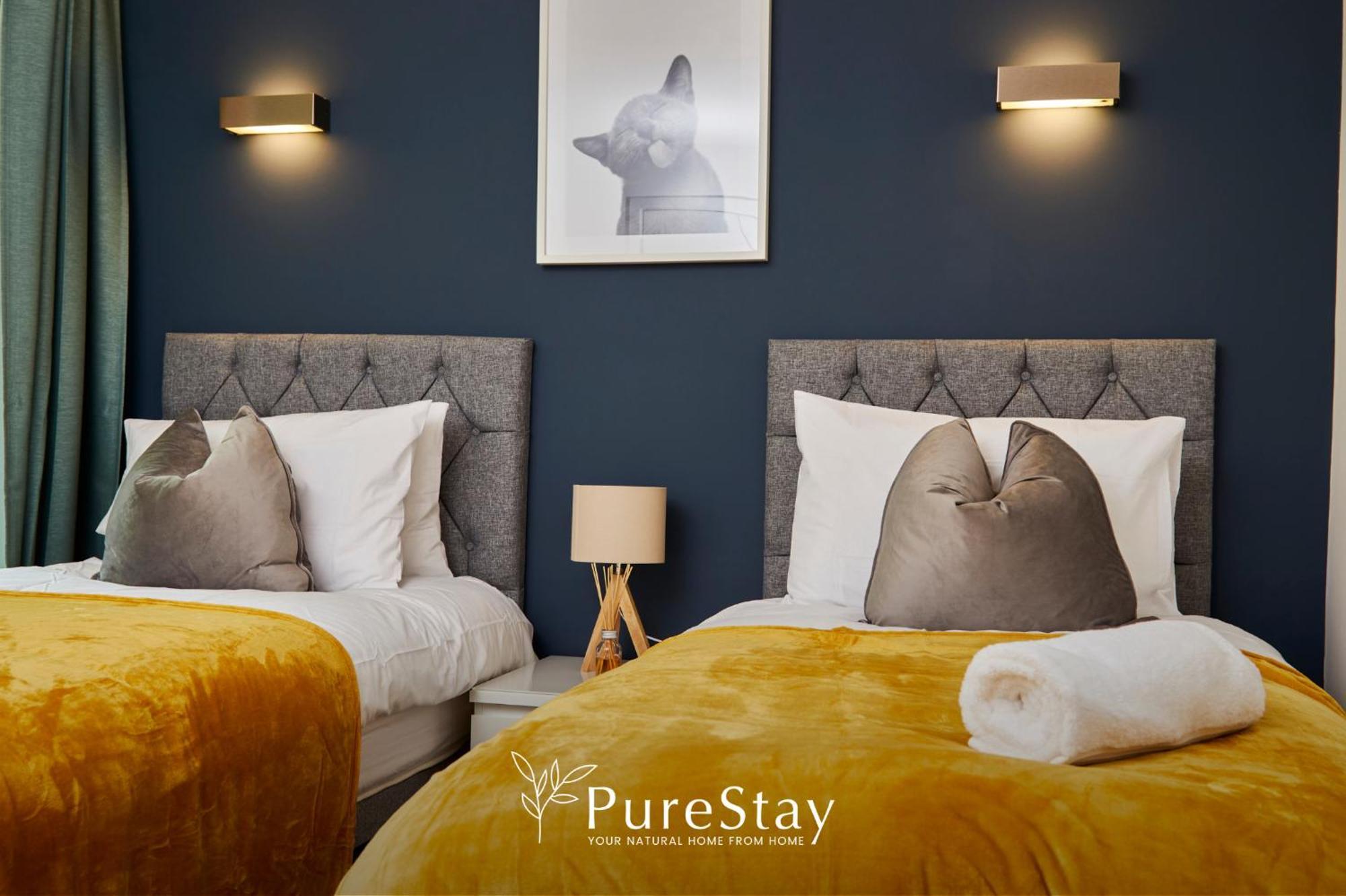 Beautiful Four Bed House By Purestay Short Lets & Serviced Accommodation Coventry With Parking 외부 사진