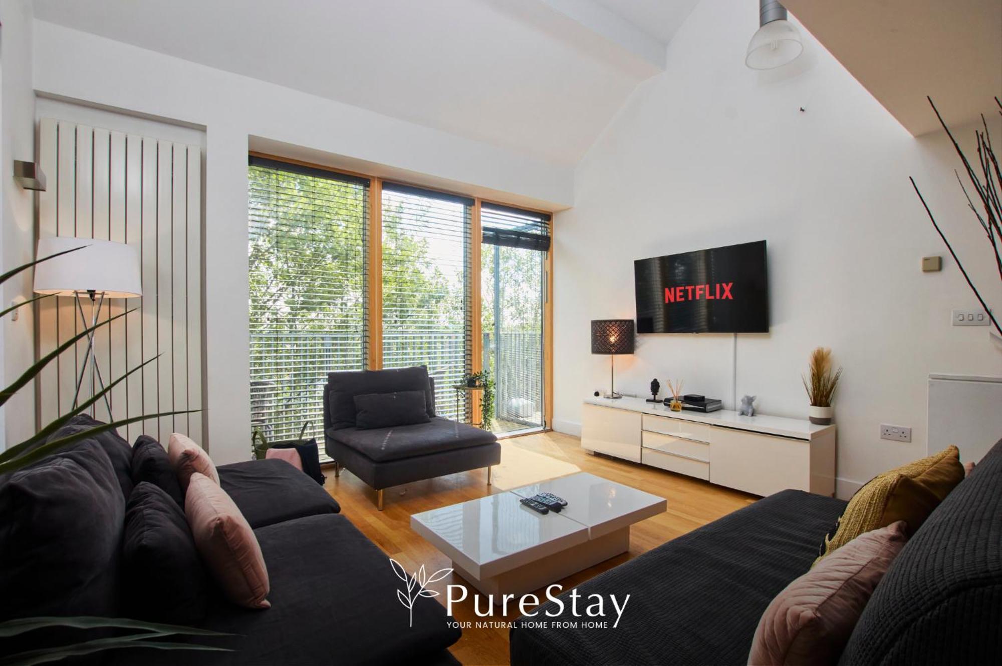 Beautiful Four Bed House By Purestay Short Lets & Serviced Accommodation Coventry With Parking 외부 사진