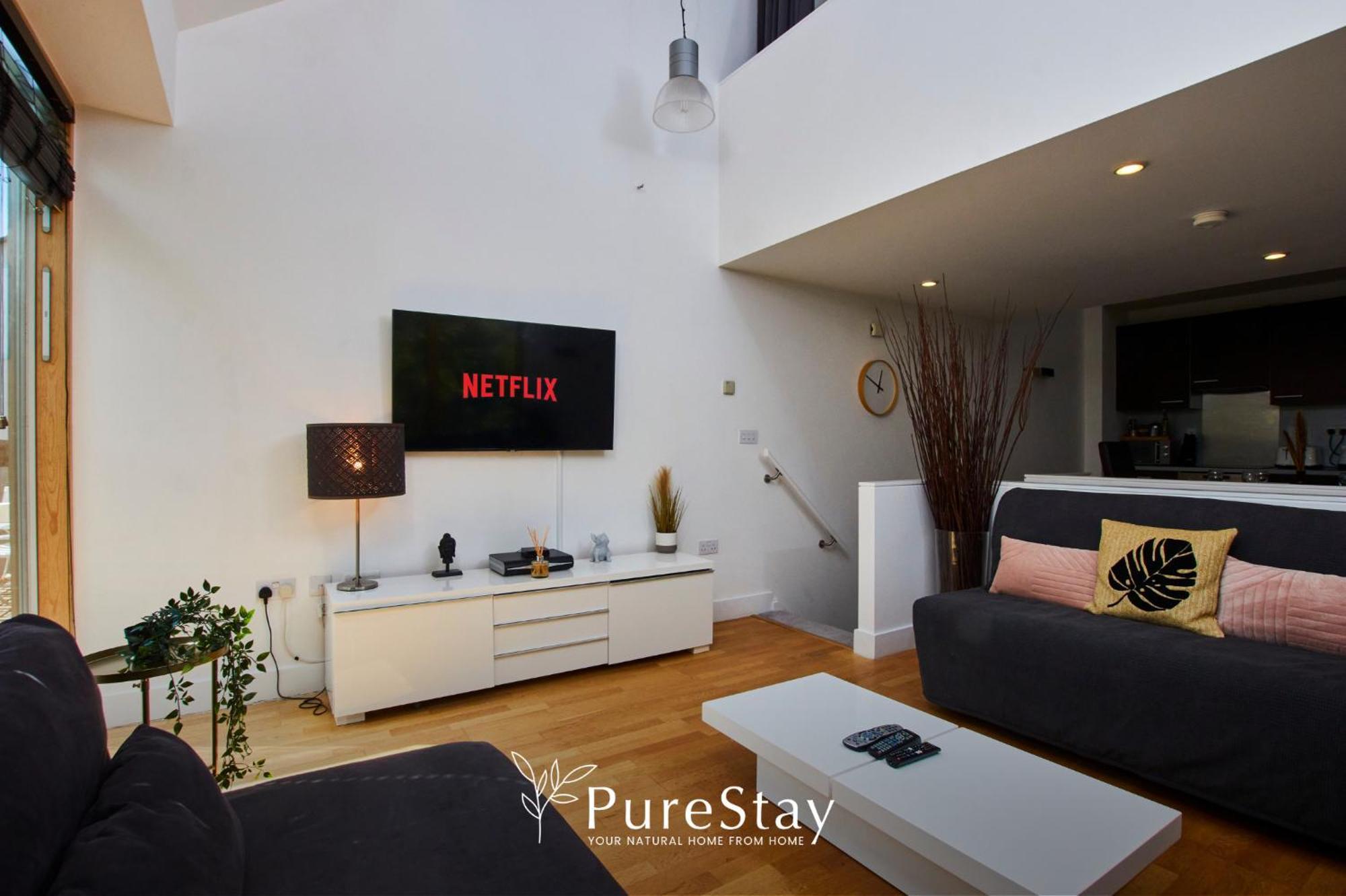Beautiful Four Bed House By Purestay Short Lets & Serviced Accommodation Coventry With Parking 외부 사진
